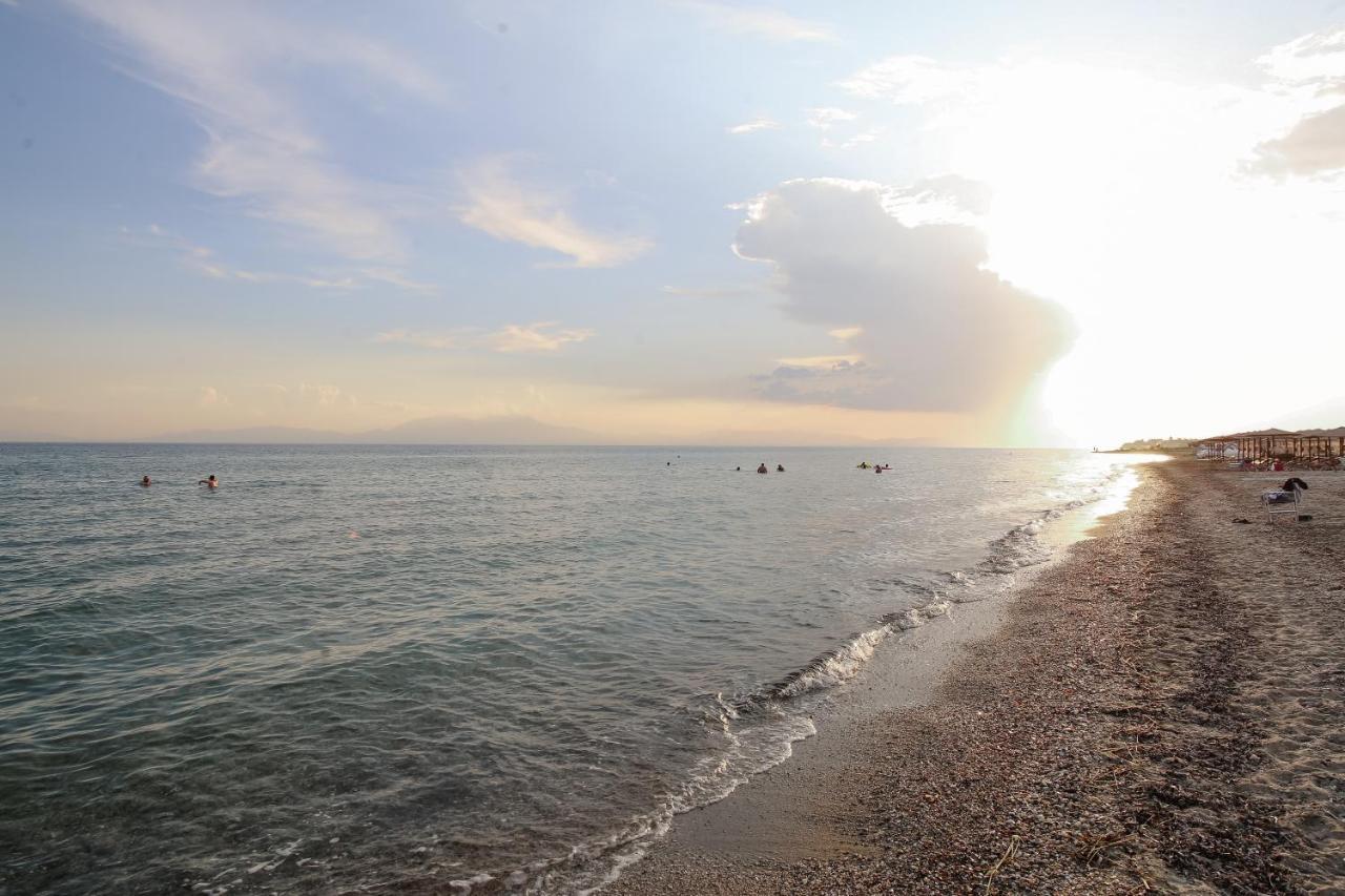 Roa Seaside Apartments Vergia Екстер'єр фото